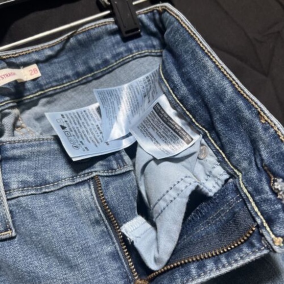 Levi's | 714 Straight Jeans | Size 28 Light Blue - Picture 7 of 7